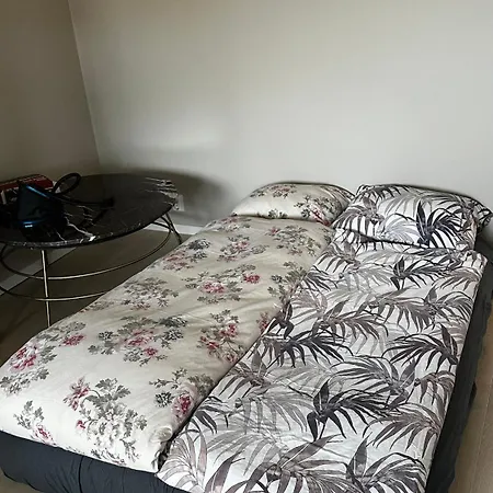 Spacious With Free Parking
